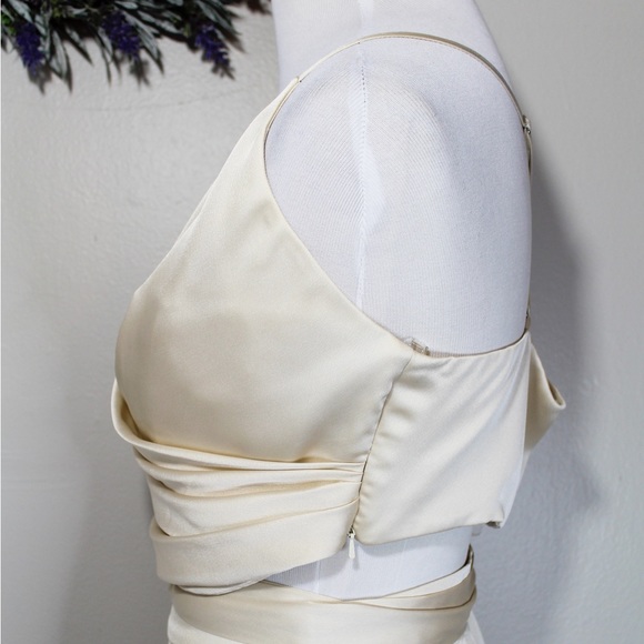 Fame & Partners Two-Piece Gown - Picture 8 of 14